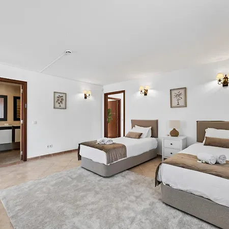 Ursa By Algarve Holidays