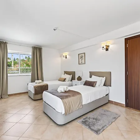 Villa Ursa By Algarve Holidays *