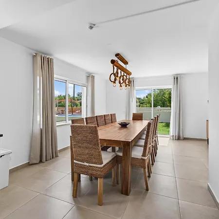 Villa Ursa By Algarve Holidays *